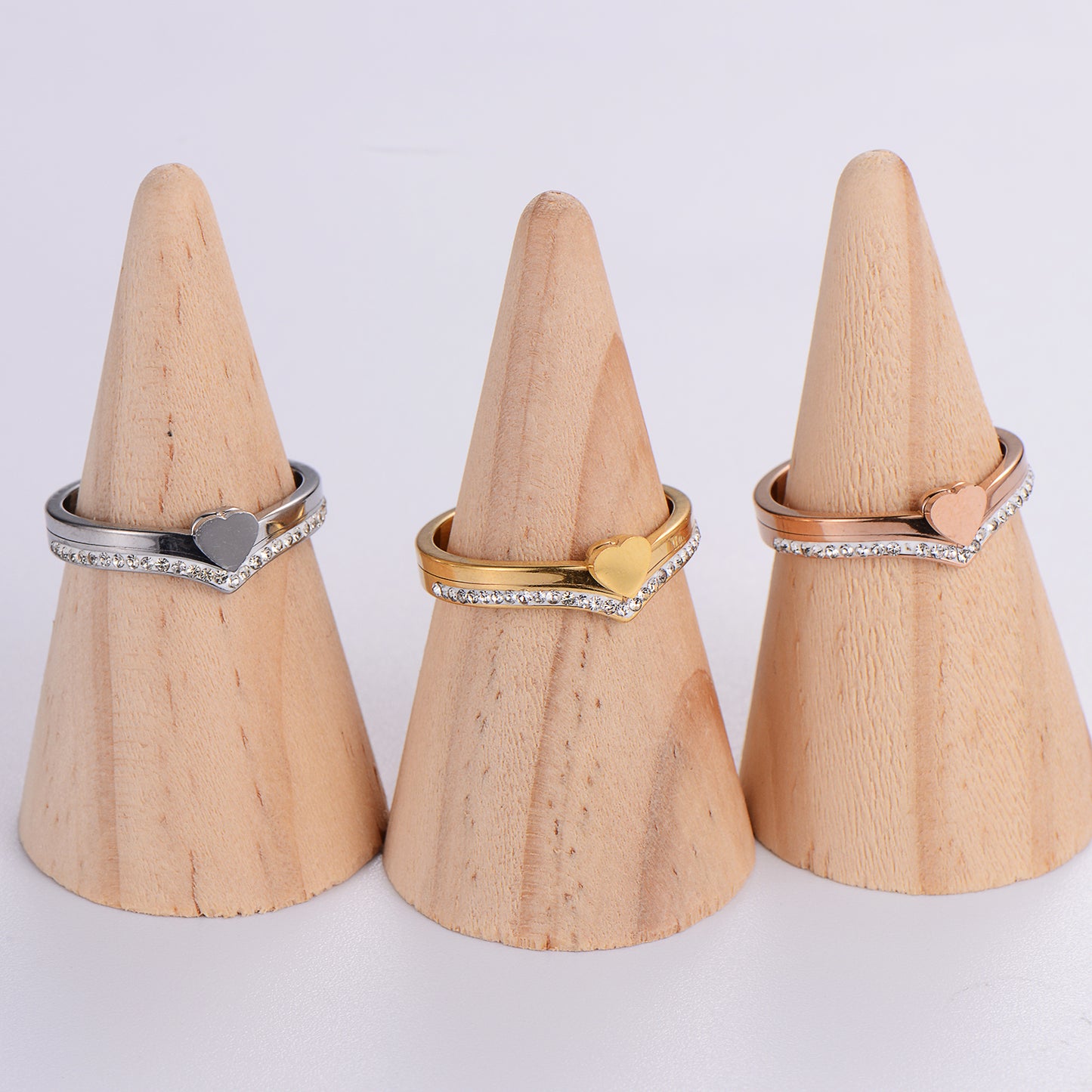 Anillo Divina - Acero Inoxidable bañado en Oro de 18k