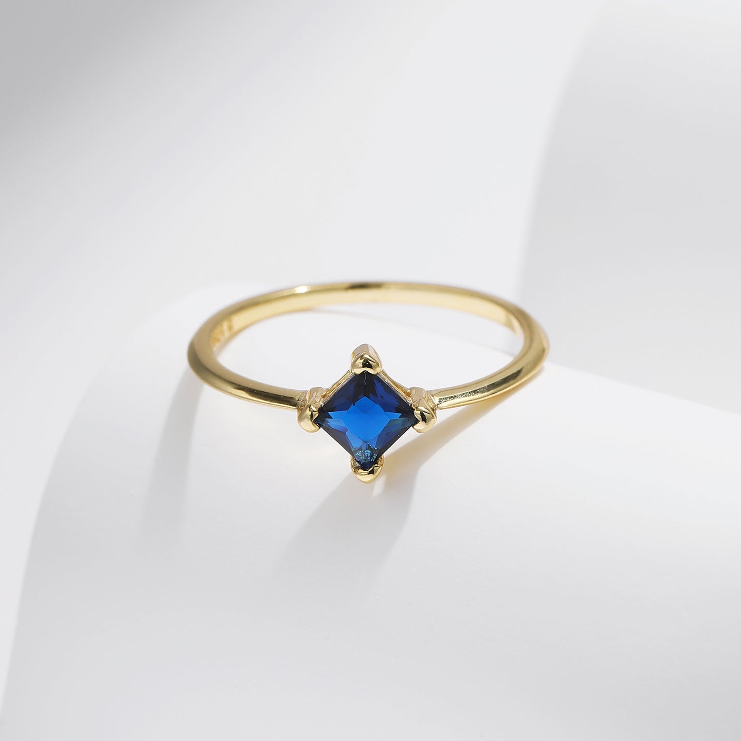 Anillo Lady - Plata 925 bañado en oro de 14k