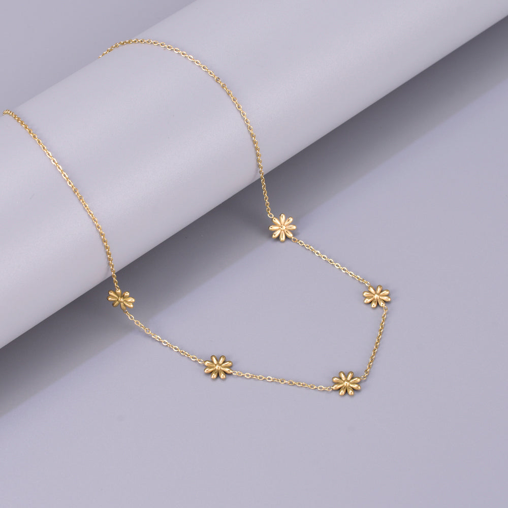 Collar de Flores - Acero Inoxidable bañado en Oro de 18K