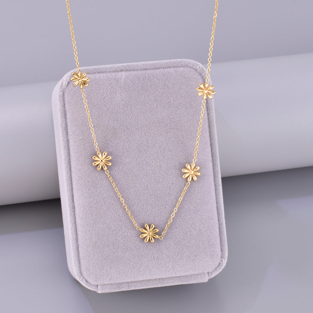 Collar de Flores - Acero Inoxidable bañado en Oro de 18K
