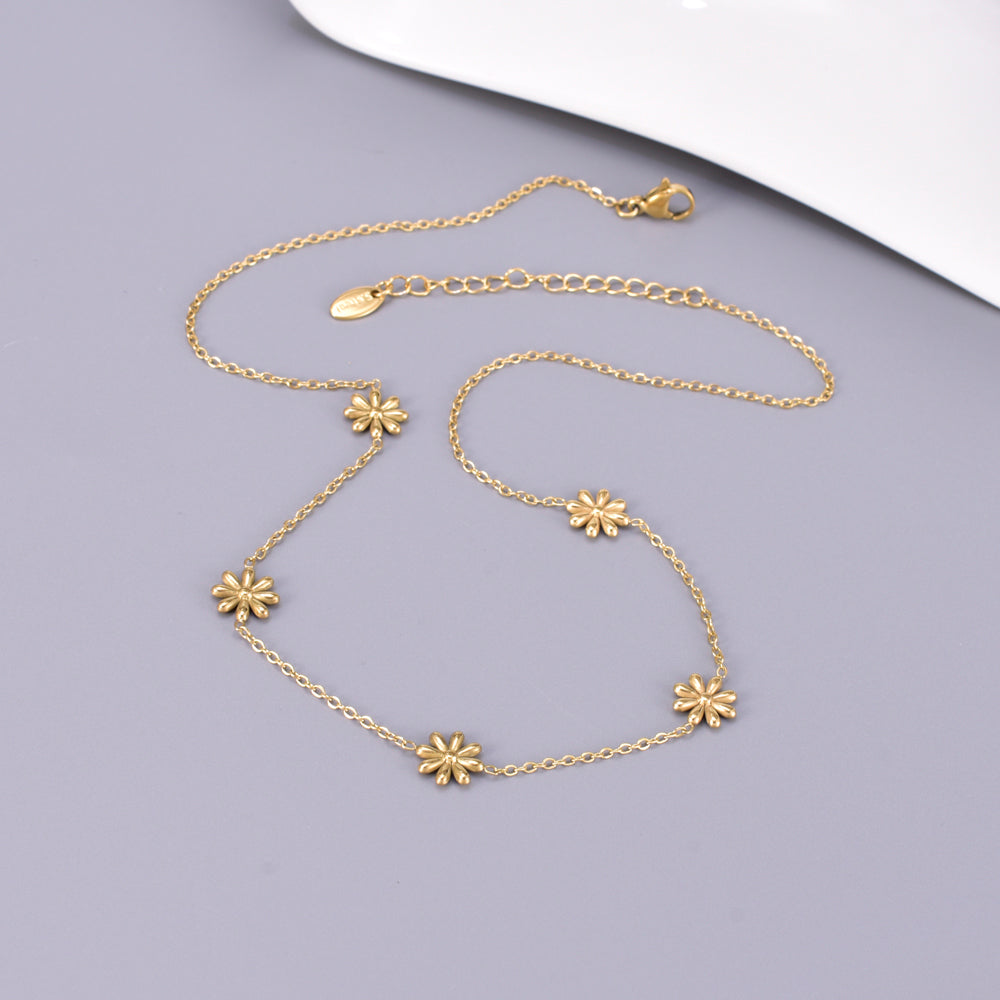 Collar de Flores - Acero Inoxidable bañado en Oro de 18K
