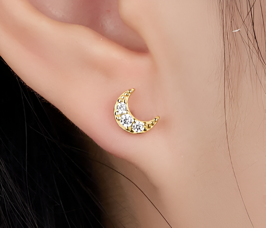 Aretes Media Luna - Plata 925 bañado en Oro de 18K