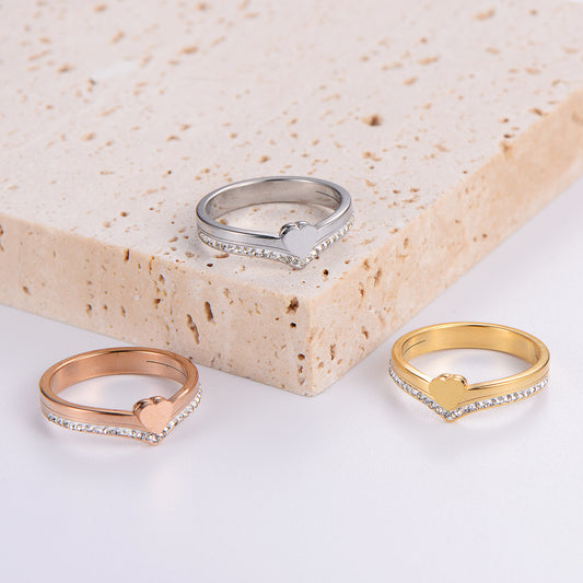 Anillo Divina - Acero Inoxidable bañado en Oro de 18k
